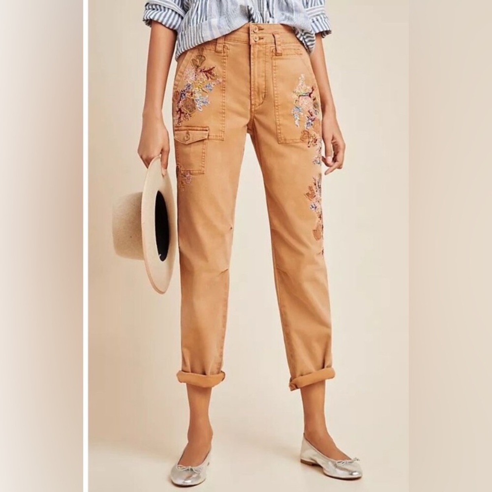 ANTHROPOLOGIE Jeans Women Size 25 The Wanderer Boho Embroidered Cargo Tan